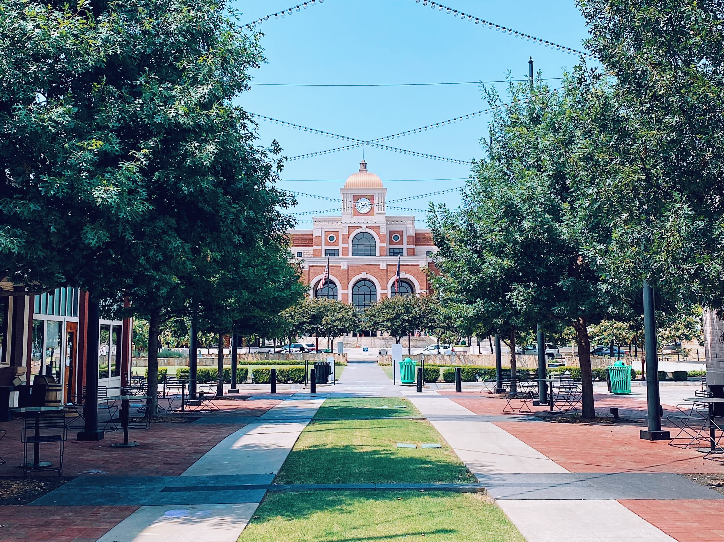 Commercial concrete contractors in Lewisville